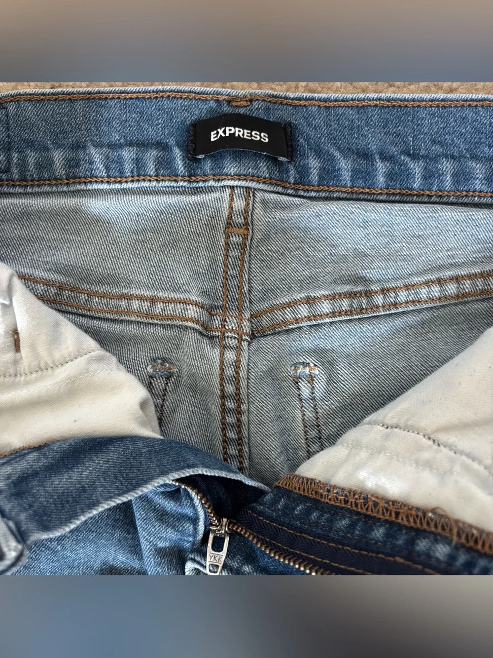 Express Cropped Flare Jeans - Picture 6 of 8